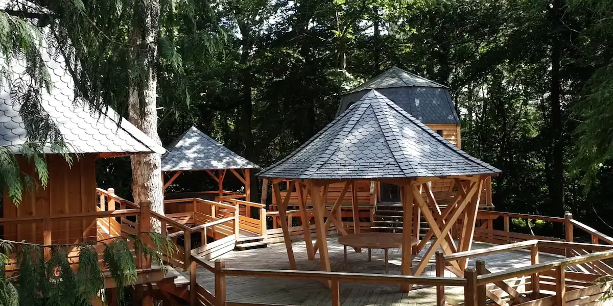 Luxueuse et très insolite cabane perchée !